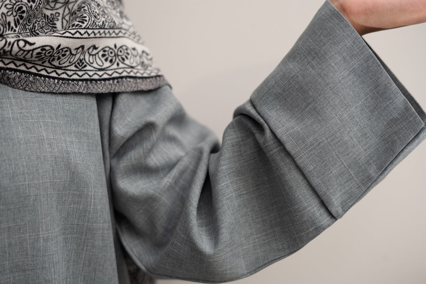 Linen Closed Abaya in Baby Blue