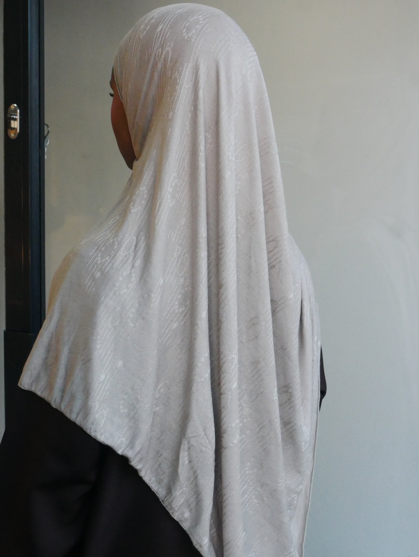 Beige jersey print hijab