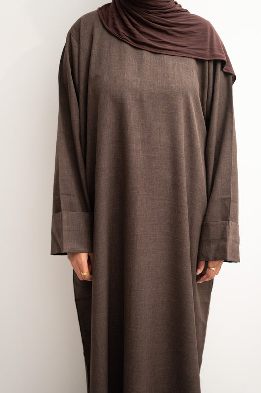 Linen Closed Abaya in Mocha